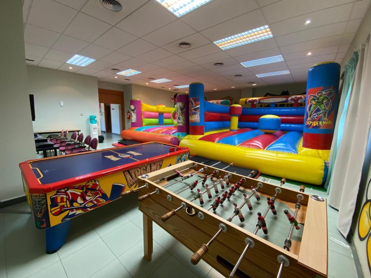 Hotel Lasa Sport Valladolid Exteriör bild