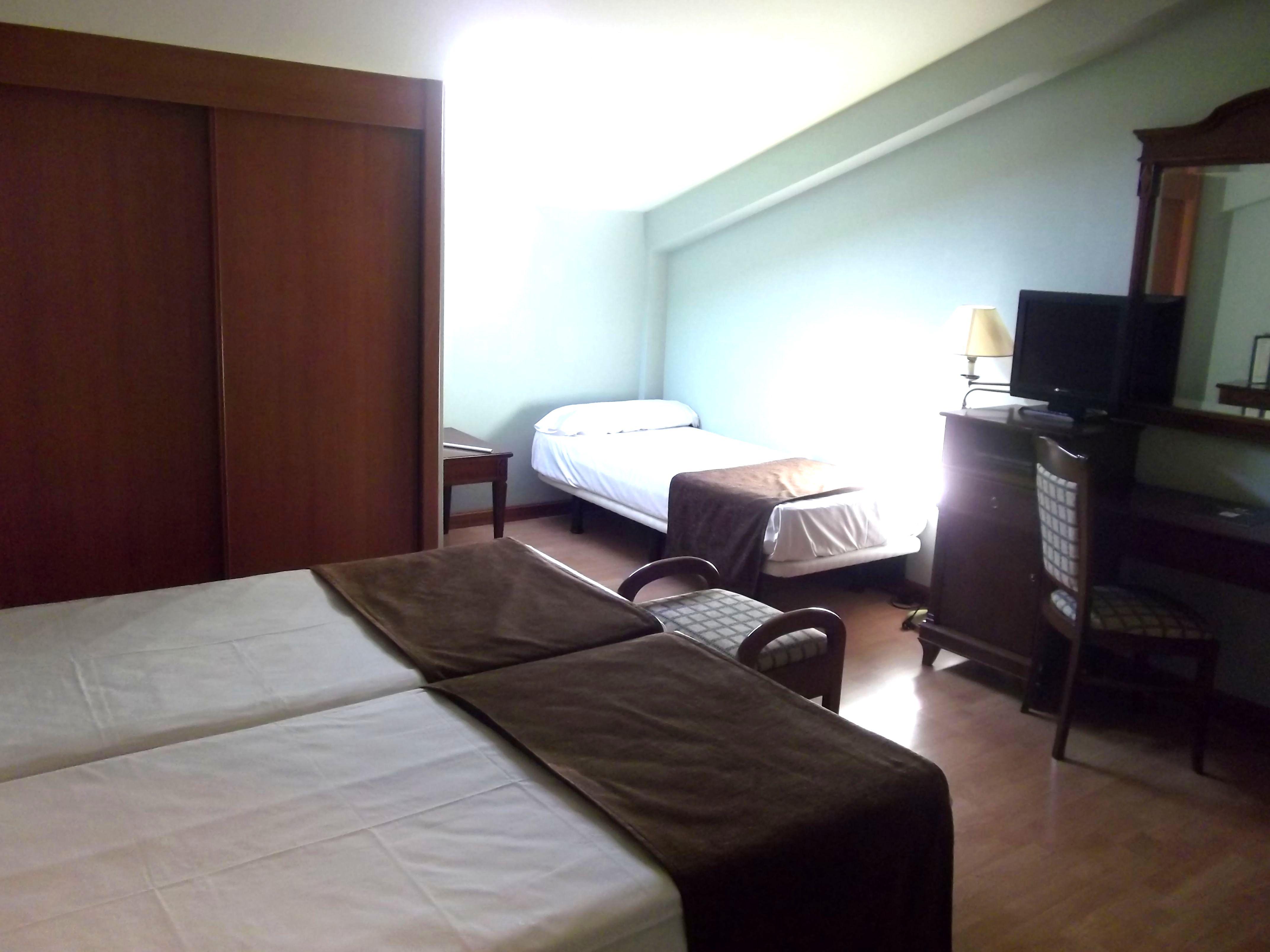 Hotel Lasa Sport Valladolid Exteriör bild