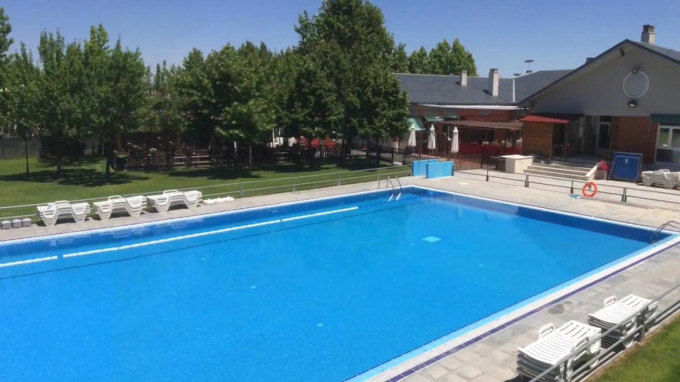 Hotel Lasa Sport Valladolid Exteriör bild